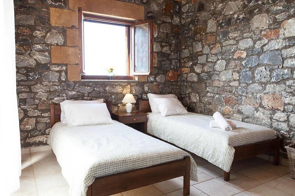 Io Villa Stoúpa Buitenkant foto