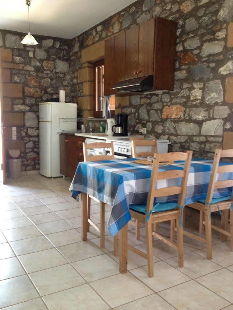 Io Villa Stoúpa Buitenkant foto