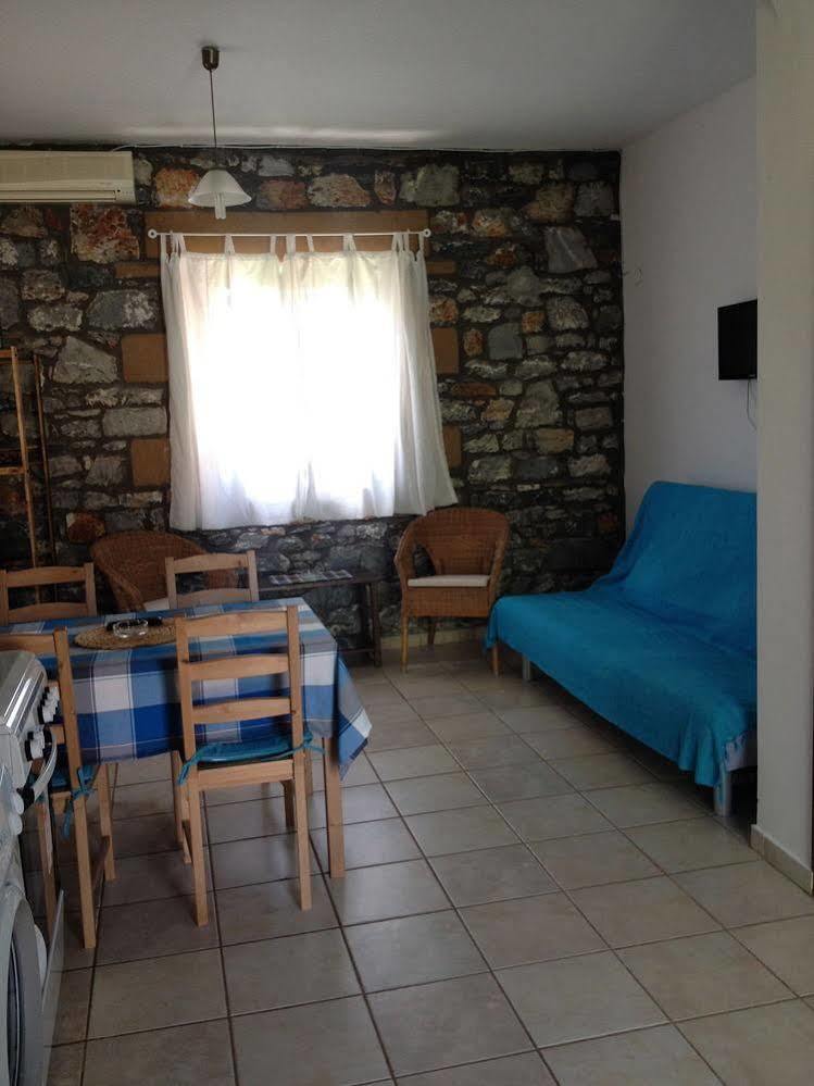 Io Villa Stoúpa Buitenkant foto